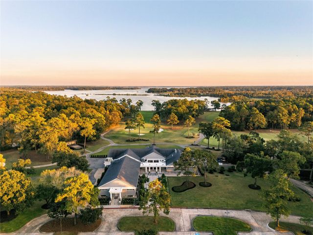 4719 Breezy Point Drive, Houston, TX 77345