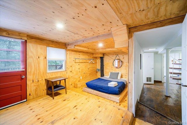 34 Overlook Road, Woodbourne, NY 12788