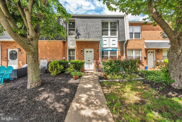 2057 HARBOUR DR, Palmyra, NJ 08065