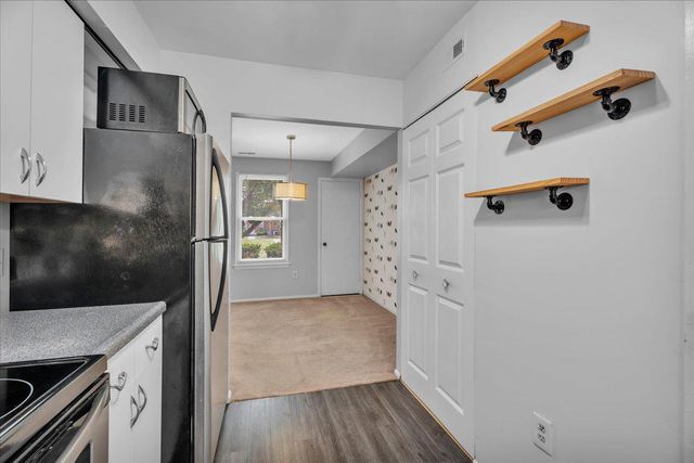 2057 HARBOUR DR, Palmyra, NJ 08065