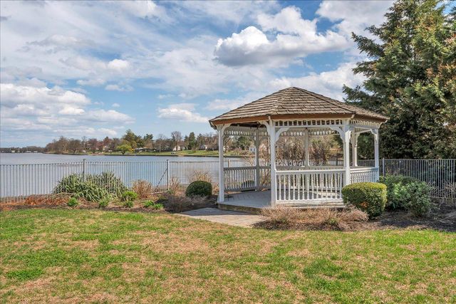2057 HARBOUR DR, Palmyra, NJ 08065