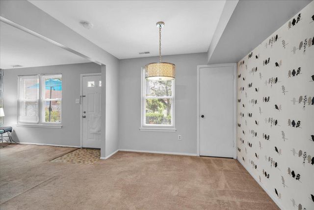 2057 HARBOUR DR, Palmyra, NJ 08065