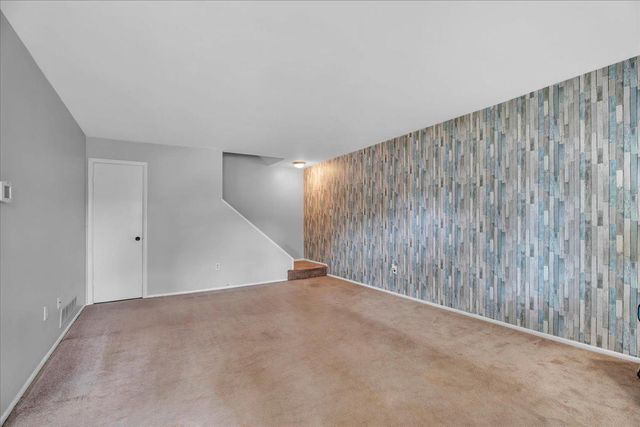 2057 HARBOUR DR, Palmyra, NJ 08065