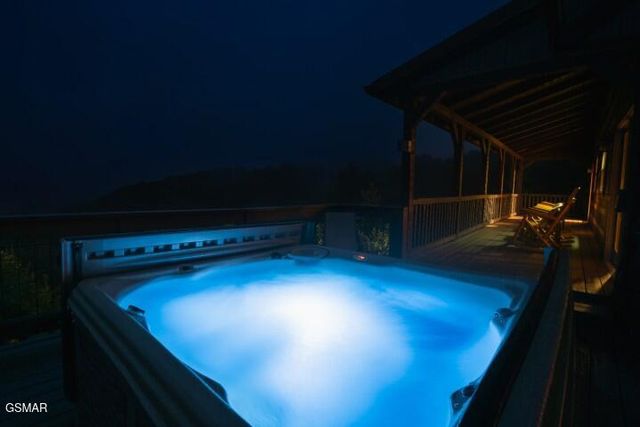 1114 Bear Paw Ridge Way, Sevierville, TN 37862