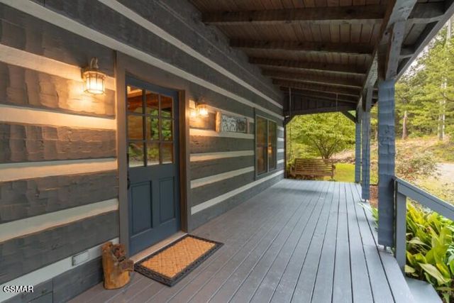 1114 Bear Paw Ridge Way, Sevierville, TN 37862