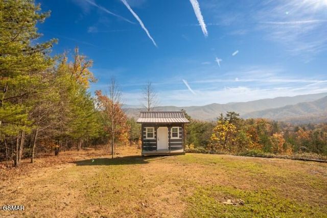 1114 Bear Paw Ridge Way, Sevierville, TN 37862