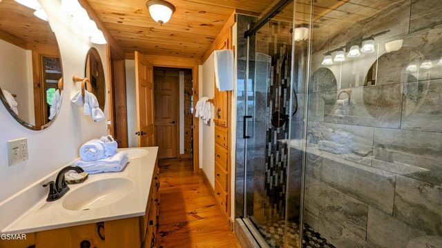 1114 Bear Paw Ridge Way, Sevierville, TN 37862