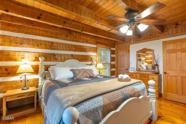 1114 Bear Paw Ridge Way, Sevierville, TN 37862