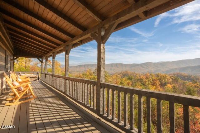 1114 Bear Paw Ridge Way, Sevierville, TN 37862
