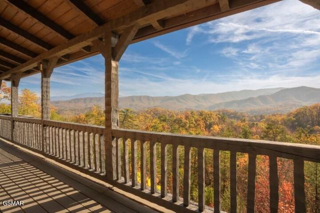 1114 Bear Paw Ridge Way, Sevierville, TN 37862
