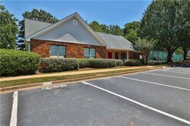 590 Windchase Lane, Stone Mountain, GA 30083
