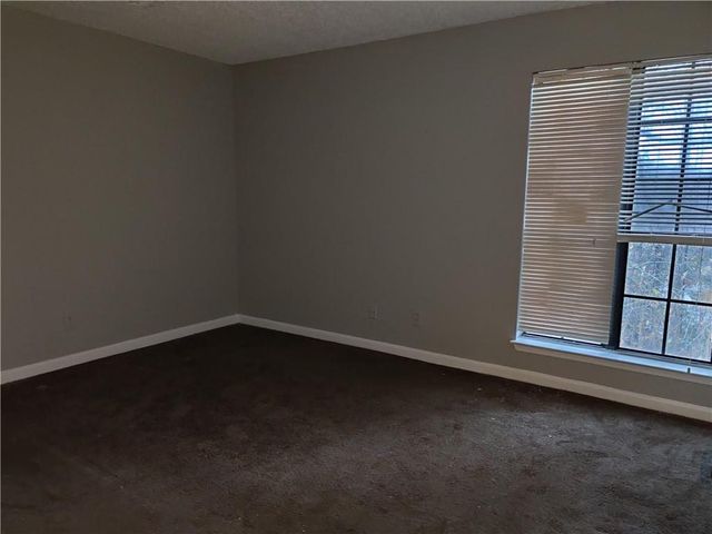 590 Windchase Lane, Stone Mountain, GA 30083