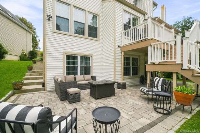 26 Scofield Court, Peekskill, NY 10566