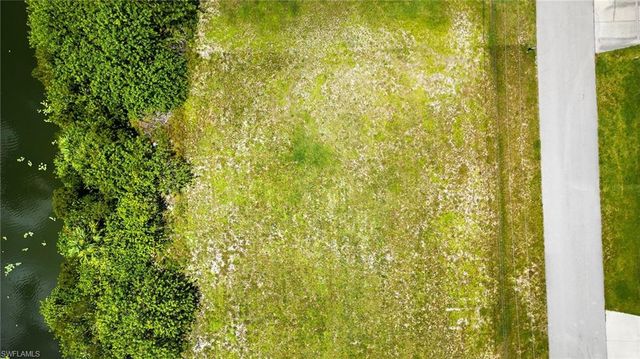 342 NE 25th TER, Cape Coral, FL 33909