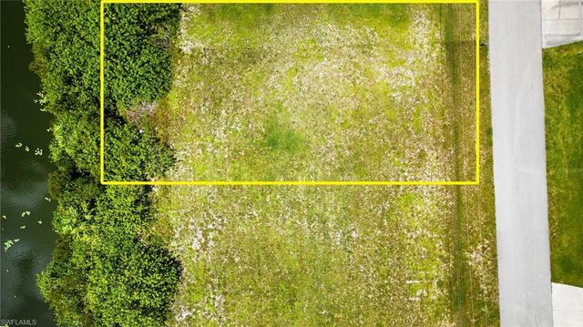 342 NE 25th TER, Cape Coral, FL 33909