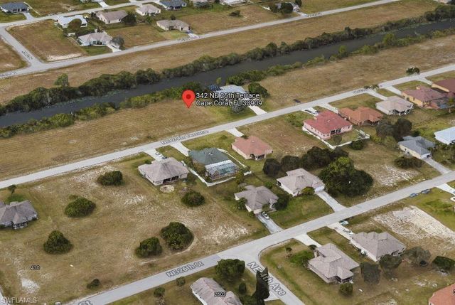 342 NE 25th TER, Cape Coral, FL 33909