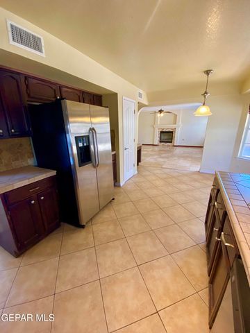 12521 CRYSTAL RIDGE Street, El Paso, TX 79938