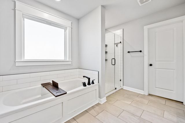 11638 Mars Hill Road, Bauxite, AR 72011