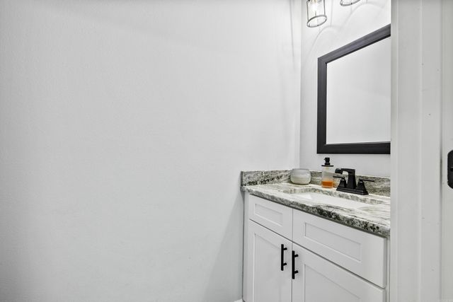 11638 Mars Hill Road, Bauxite, AR 72011