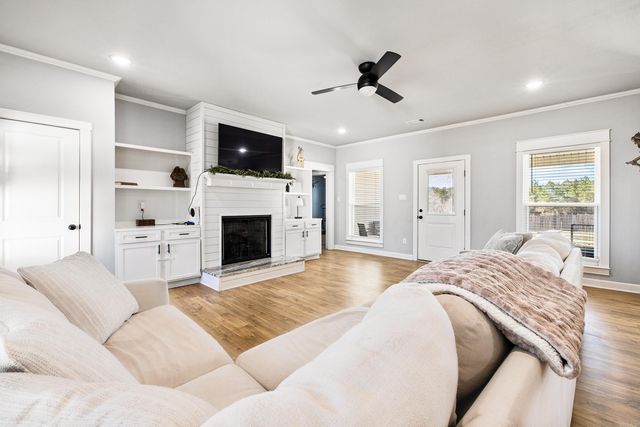 11638 Mars Hill Road, Bauxite, AR 72011