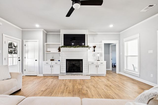 11638 Mars Hill Road, Bauxite, AR 72011