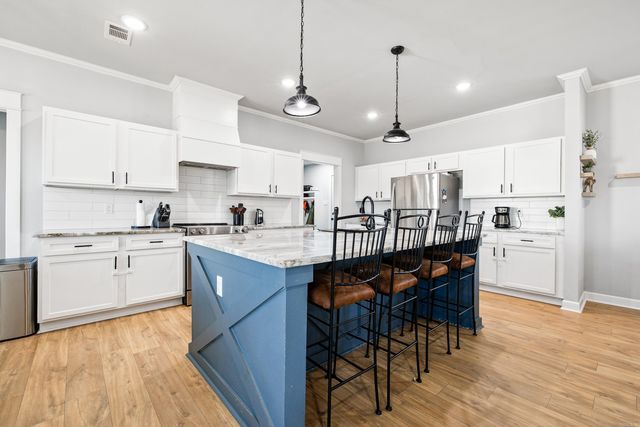 11638 Mars Hill Road, Bauxite, AR 72011