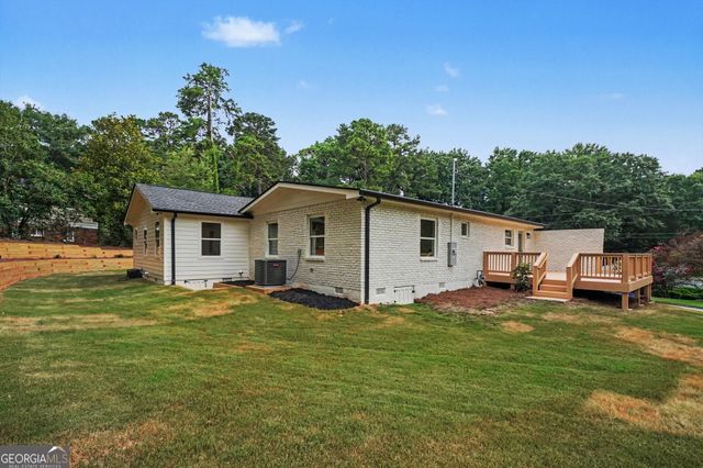 2098 Dundee Drive SE, Smyrna, GA 30080