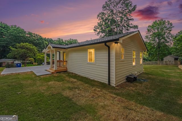 2098 Dundee Drive SE, Smyrna, GA 30080