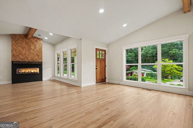 2098 Dundee Drive SE, Smyrna, GA 30080