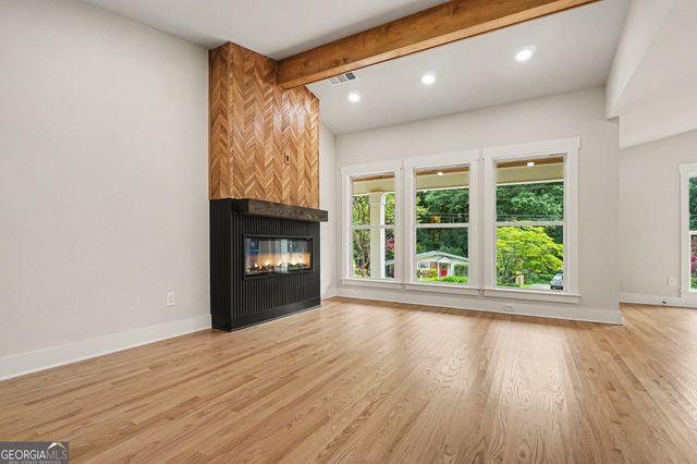 2098 Dundee Drive SE, Smyrna, GA 30080