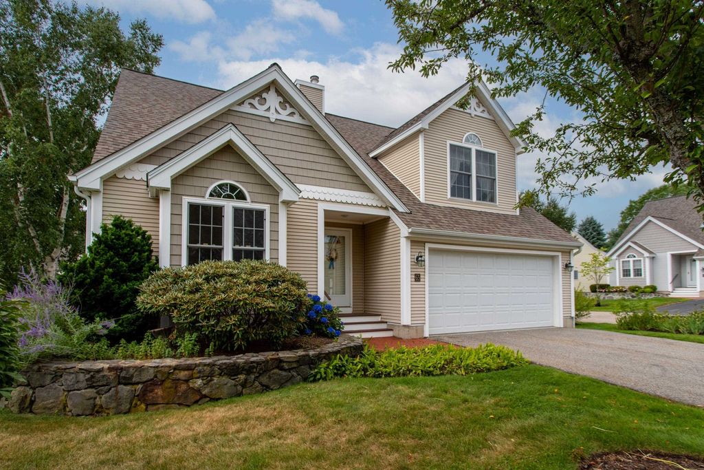 Image 1 of property listing at 63 Hampton Meadows, Hampton, NH 03842