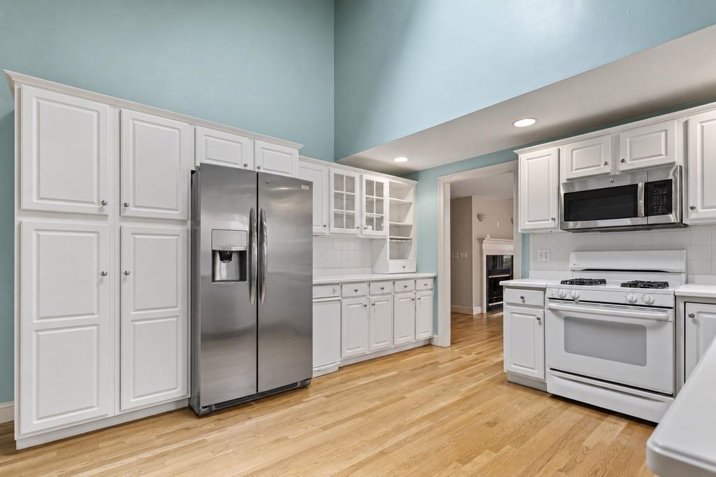 Image 14 of property listing at 63 Hampton Meadows, Hampton, NH 03842