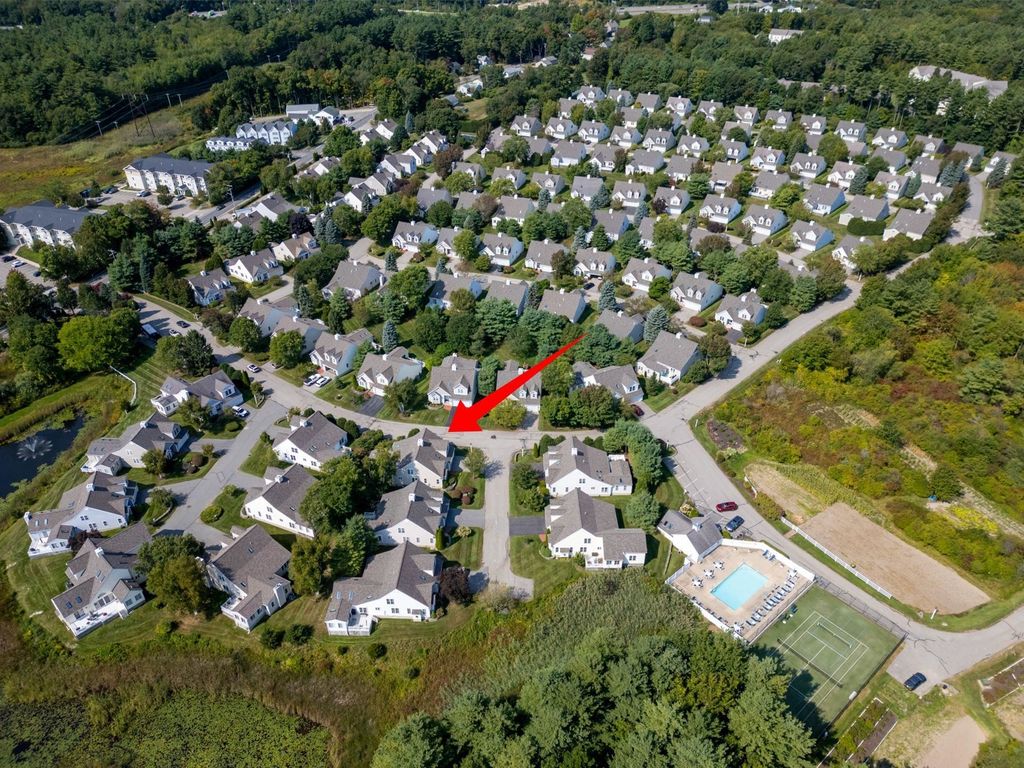 Image 3 of property listing at 63 Hampton Meadows, Hampton, NH 03842