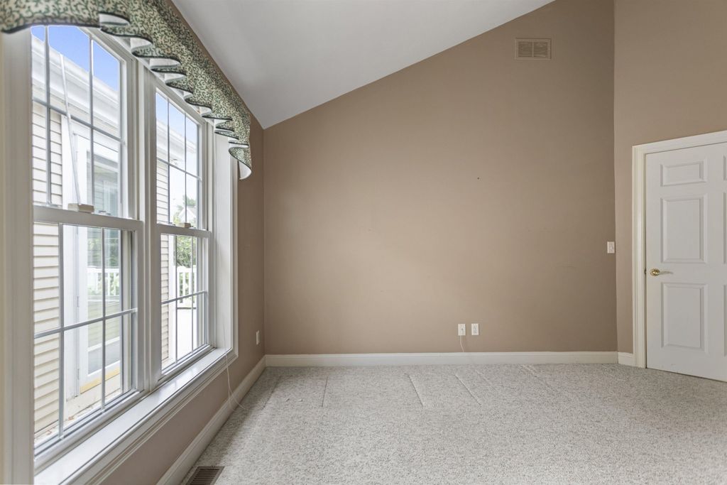 Image 26 of property listing at 63 Hampton Meadows, Hampton, NH 03842