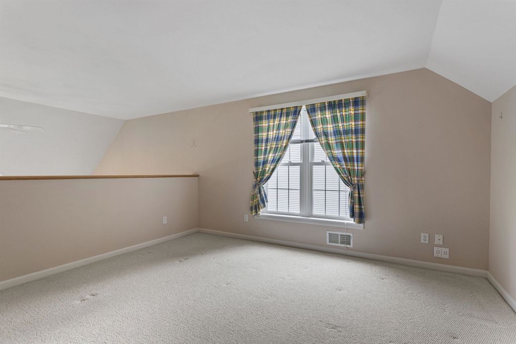 Image 34 of property listing at 63 Hampton Meadows, Hampton, NH 03842