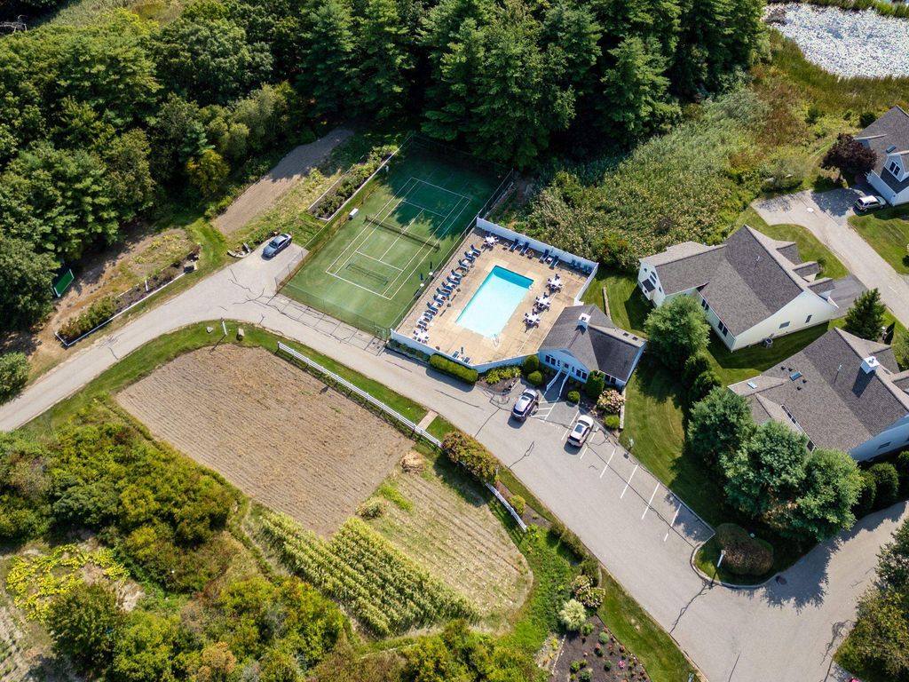 Image 46 of property listing at 63 Hampton Meadows, Hampton, NH 03842