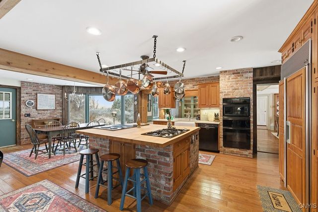 3857 East Road, Cazenovia, NY 13035