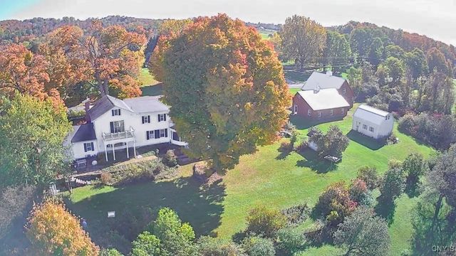 3857 East Road, Cazenovia, NY 13035