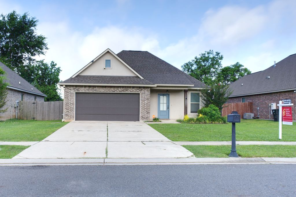 1136 Eli Conner Drive, Bossier City, LA 71112