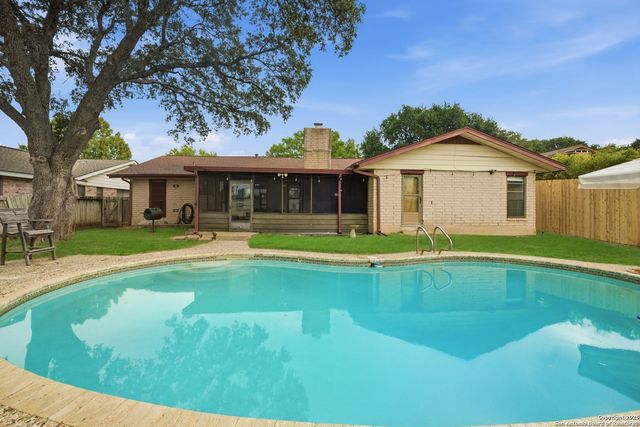 6406 Handsome Lake Dr, Leon Valley, TX 78238