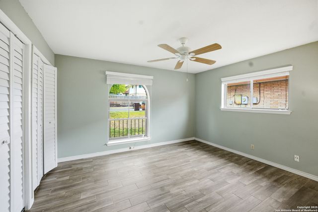 6406 Handsome Lake Dr, Leon Valley, TX 78238