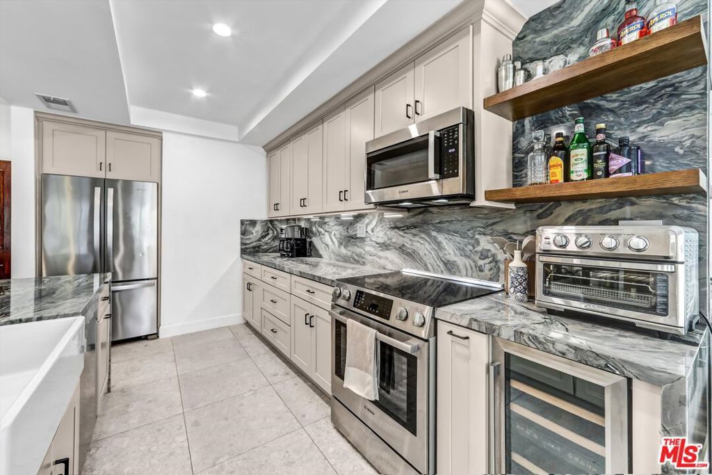 1221 N Kings Road 101, West Hollywood, CA 90069 — photo 4