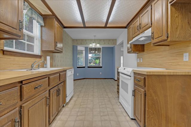 12101 E 76th Place N, Owasso, OK 74055