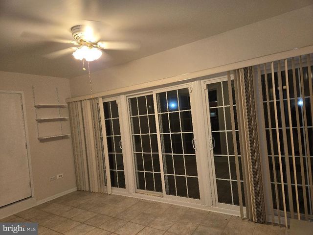 1447 THORNWOOD DR, Mount Laurel, NJ 08054