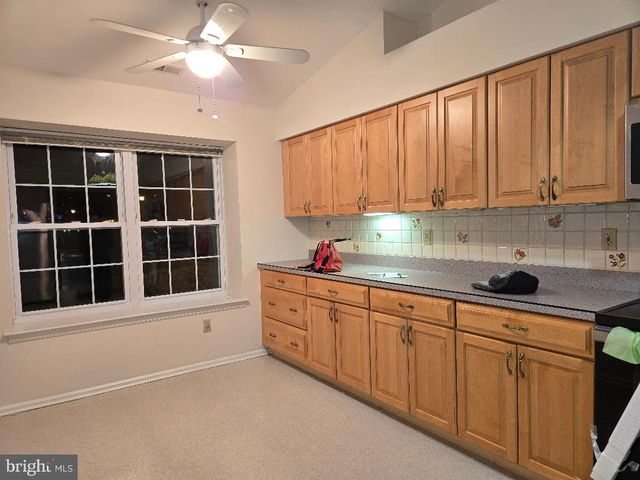 1447 THORNWOOD DR, Mount Laurel, NJ 08054