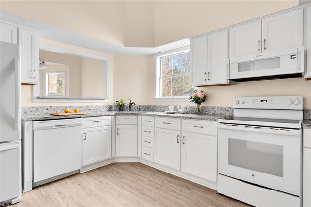 103 Candlestick PL, Williamsburg, VA 23185