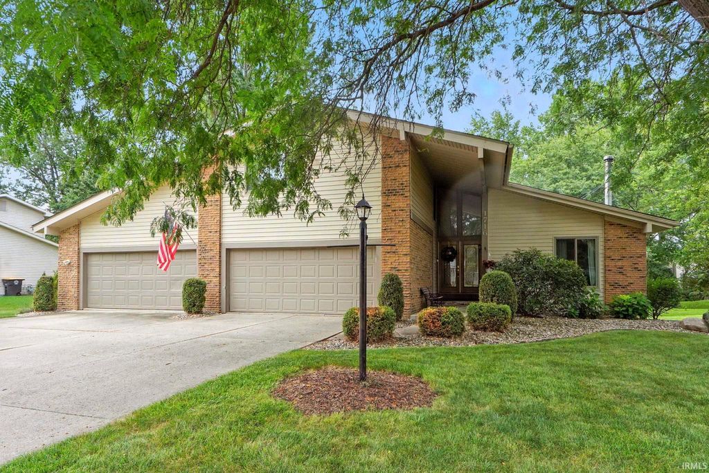 1716 Traders Crossing, Fort Wayne, IN 46845