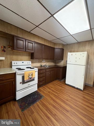 1049 OLEY ST, Reading, PA 19604