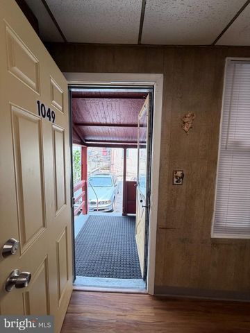 1049 OLEY ST, Reading, PA 19604