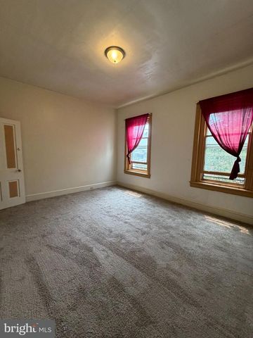 1049 OLEY ST, Reading, PA 19604